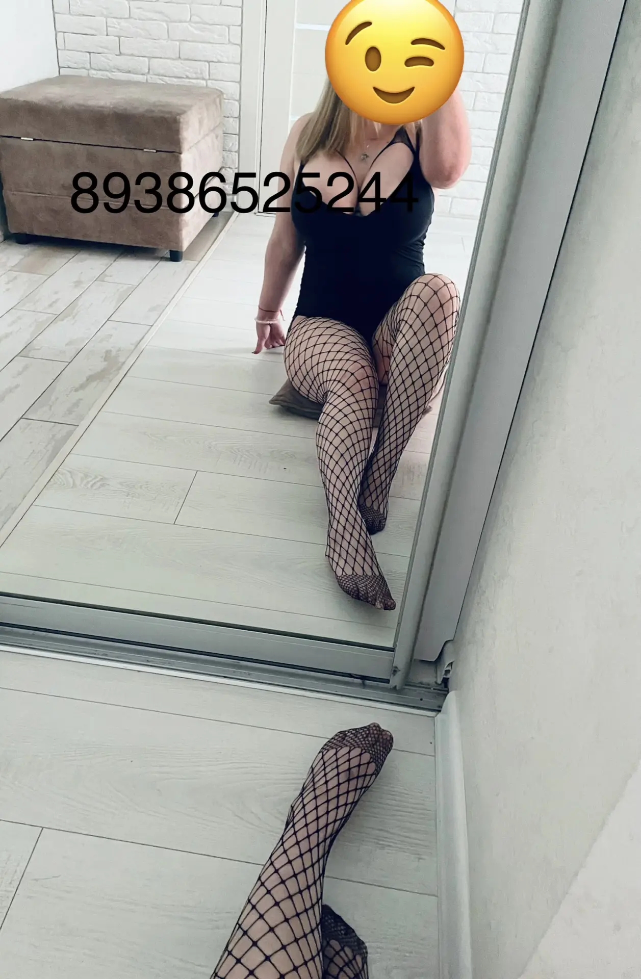 Проститутка Полина 26 лет сделает профессионально золотой дождь выдача и примет у себя в Район - Юго-Запад