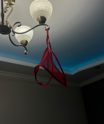 Девочка Анна стройная подарит минет в презервативе и позовет в гости