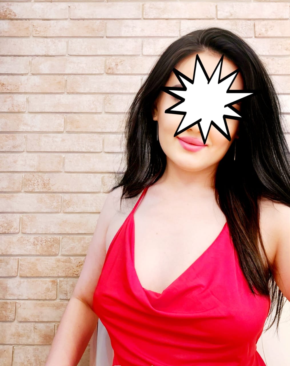 Девочка Карина с 2 размером груди сделает качественно куннилингус и позовет в гости