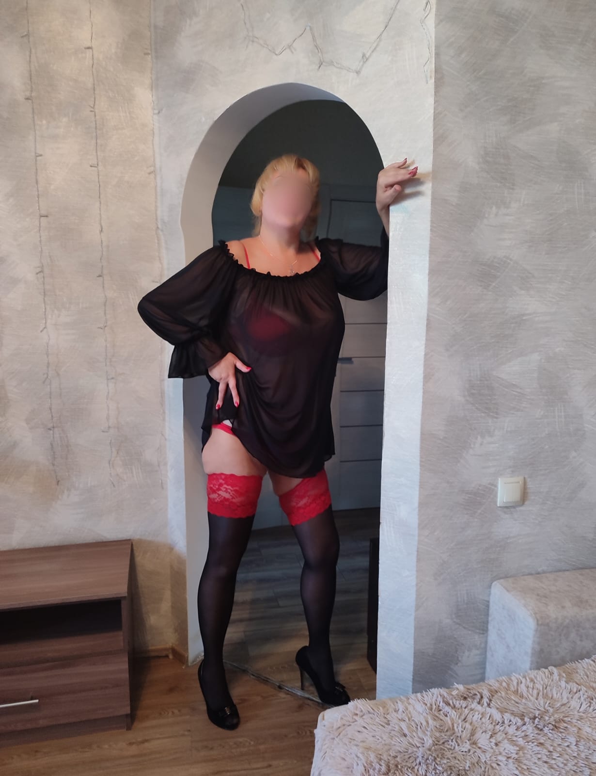 Путана массаж Relax - Anna 44 лет подарит эротический массаж и примет у себя