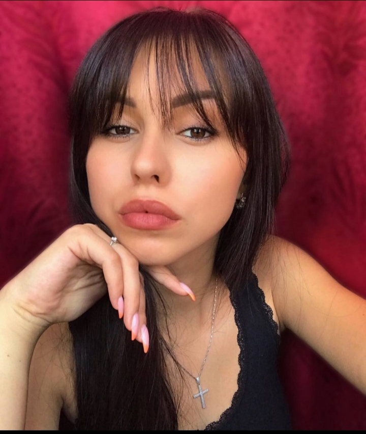 Эскорт Галина 32 лет сделает с удовольствием куннилингус и пригласит к себе в Район - Центр