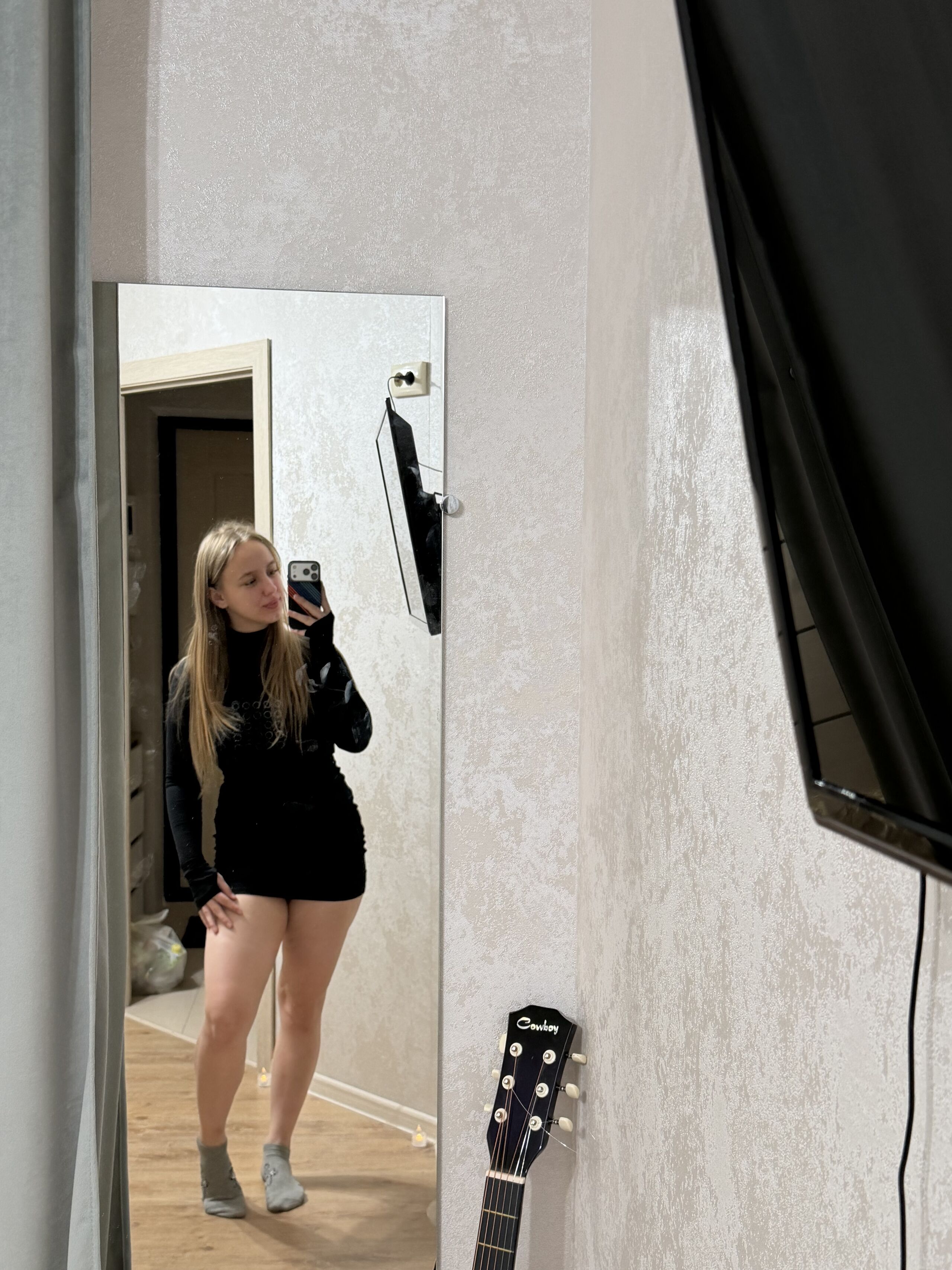 Профессионалка Марго 19 лет сделает профессионально групповой секс и примет у себя