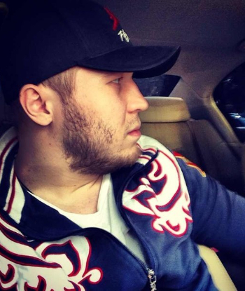 Девочка Марго стройная сделает с удовольствием куннилингус и примет у себя